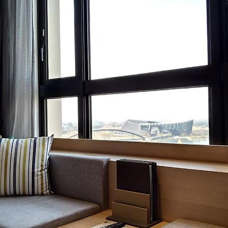Evergreen Palace Hotel Chiayi Taibao Exteriér fotografie A window seat