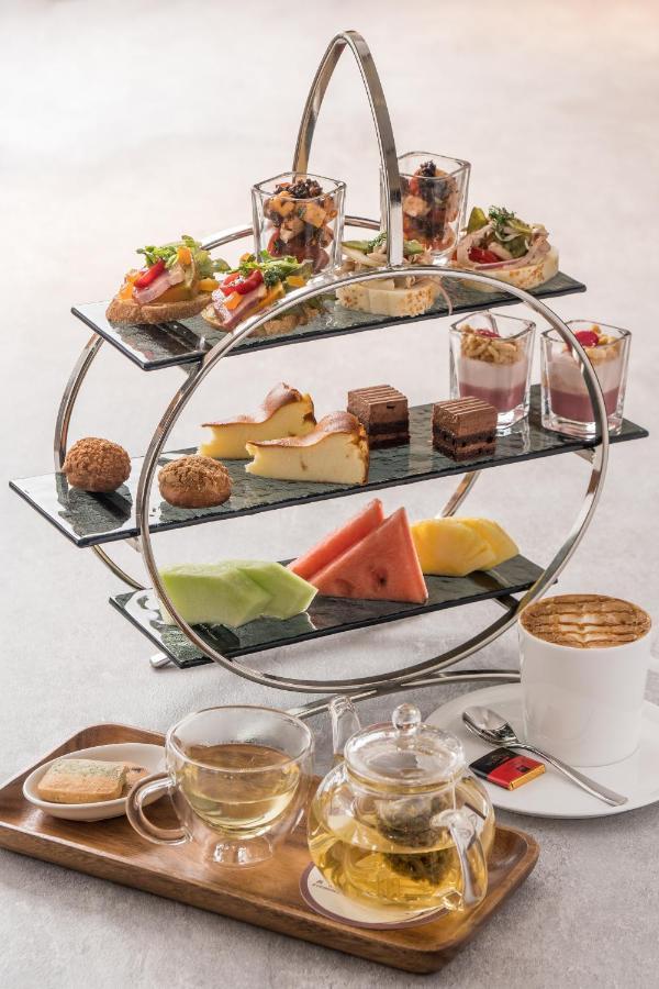 Evergreen Palace Hotel Chiayi Taibao Exteriér fotografie A modern afternoon tea stand